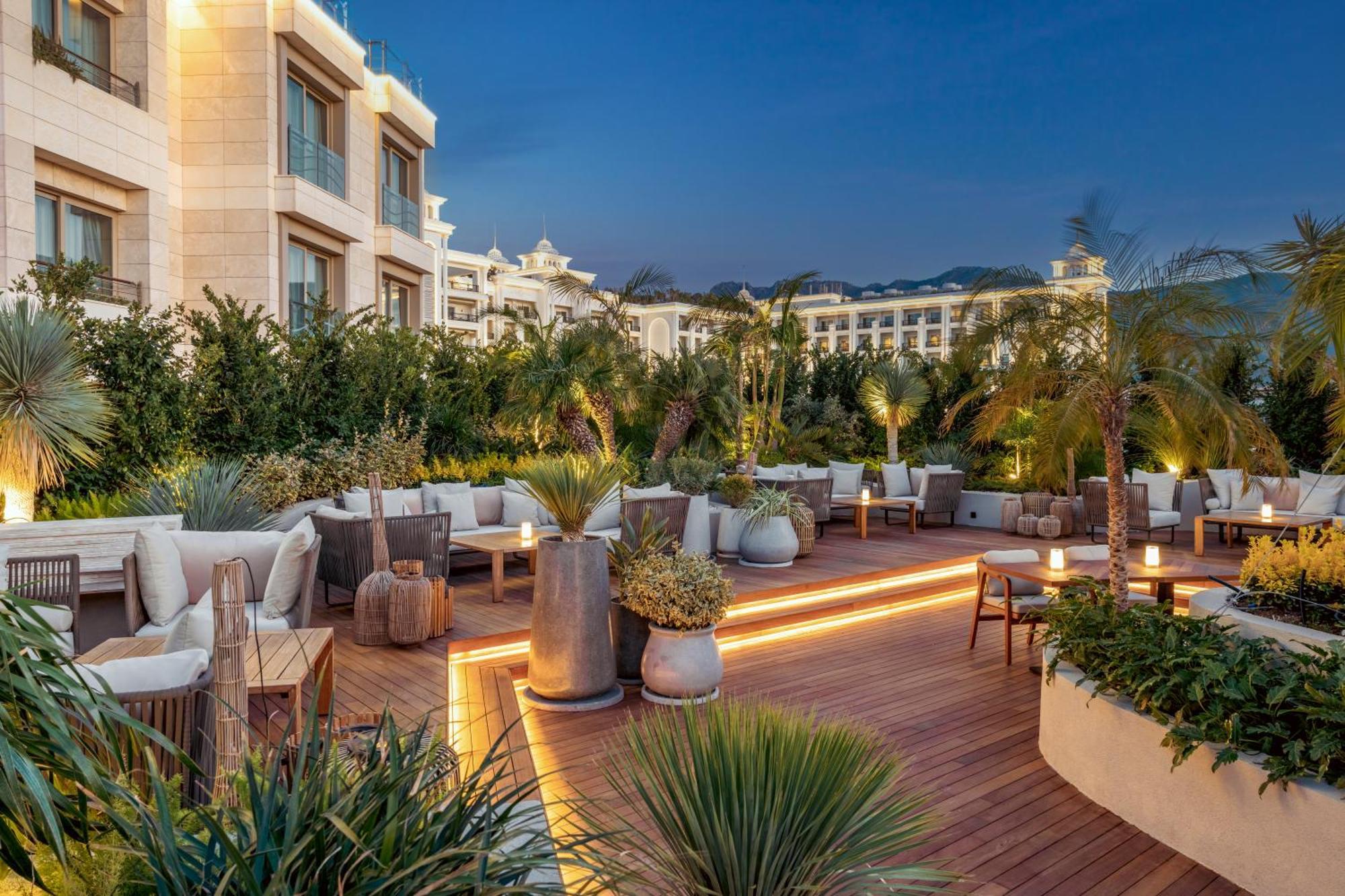 Merit Royal Premium Hotel Casino & Spa Karavas  Buitenkant foto