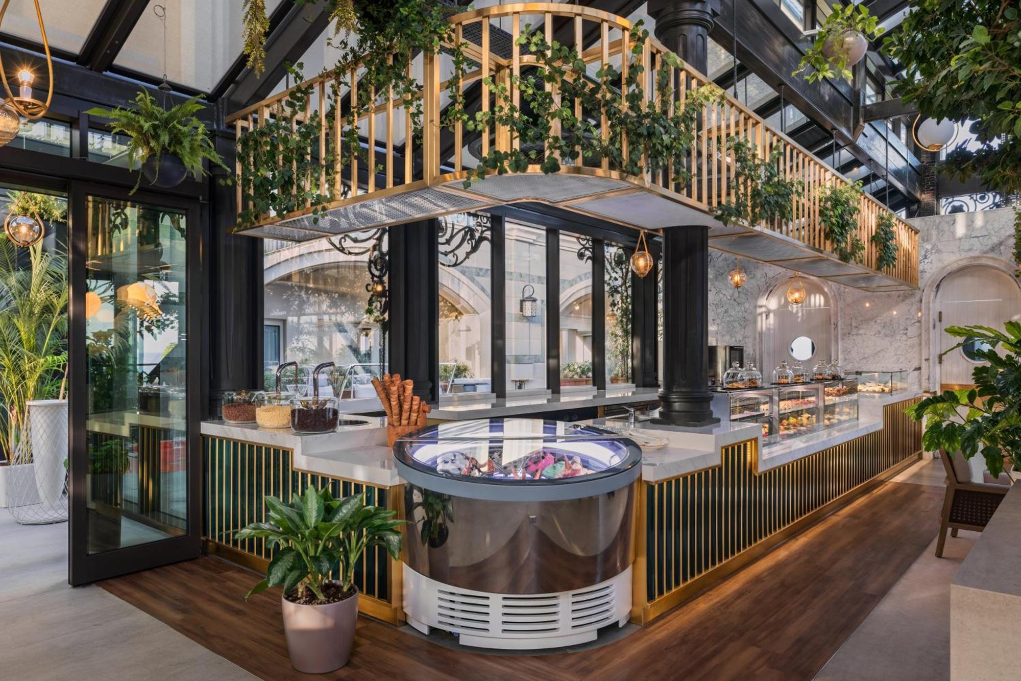 Merit Royal Premium Hotel Casino & Spa Karavas  Buitenkant foto