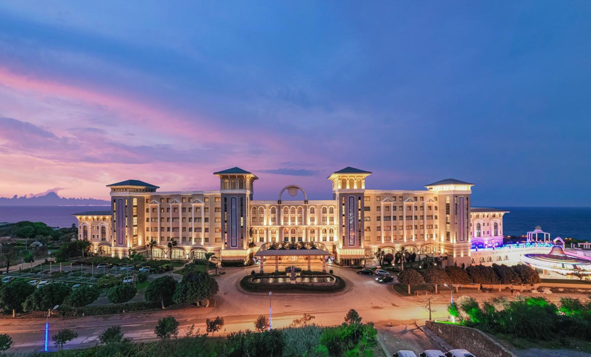 Merit Royal Premium Hotel Casino & Spa Karavas  Buitenkant foto