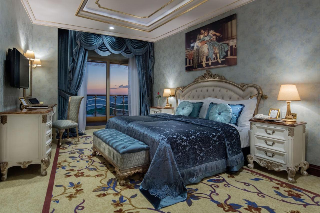 Merit Royal Premium Hotel Casino & Spa Karavas  Buitenkant foto