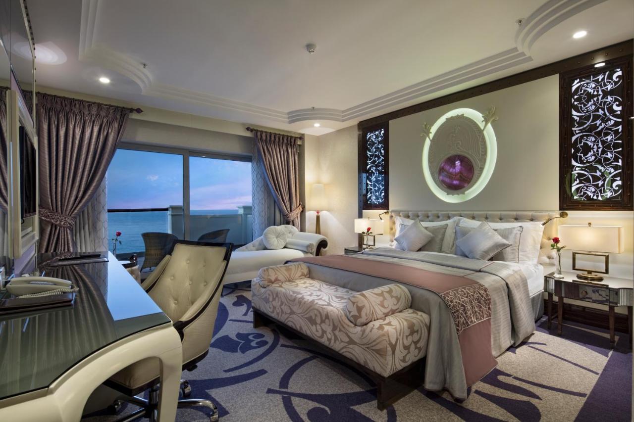 Merit Royal Premium Hotel Casino & Spa Karavas  Buitenkant foto