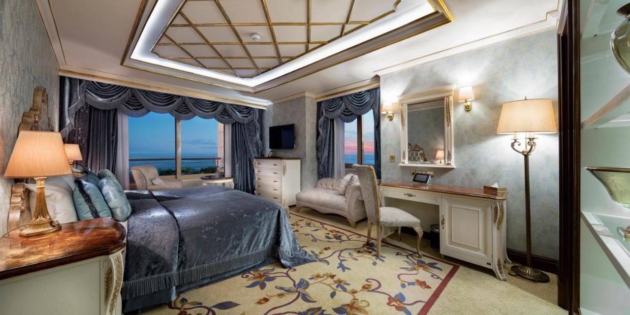 Merit Royal Premium Hotel Casino & Spa Karavas  Buitenkant foto